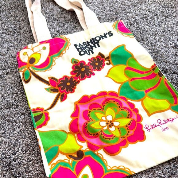 Lilly Pulitzer Pink and Green Floral Tote Bag 2011 Fashion Night Out - Picture 1 of 3